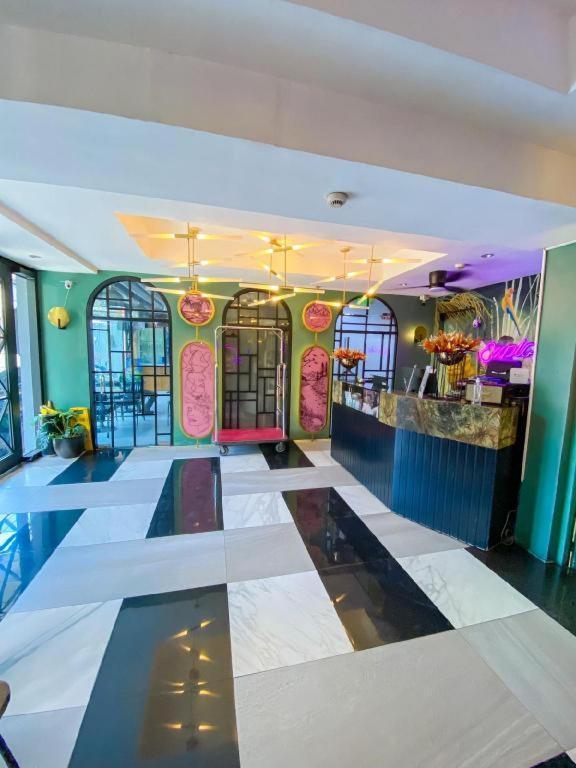 Citizen Hotel Mandaluyong Esterno foto
