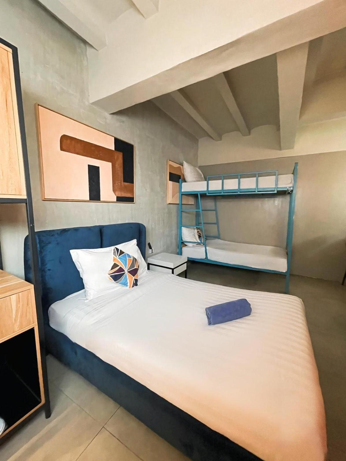 Citizen Hotel Mandaluyong Esterno foto
