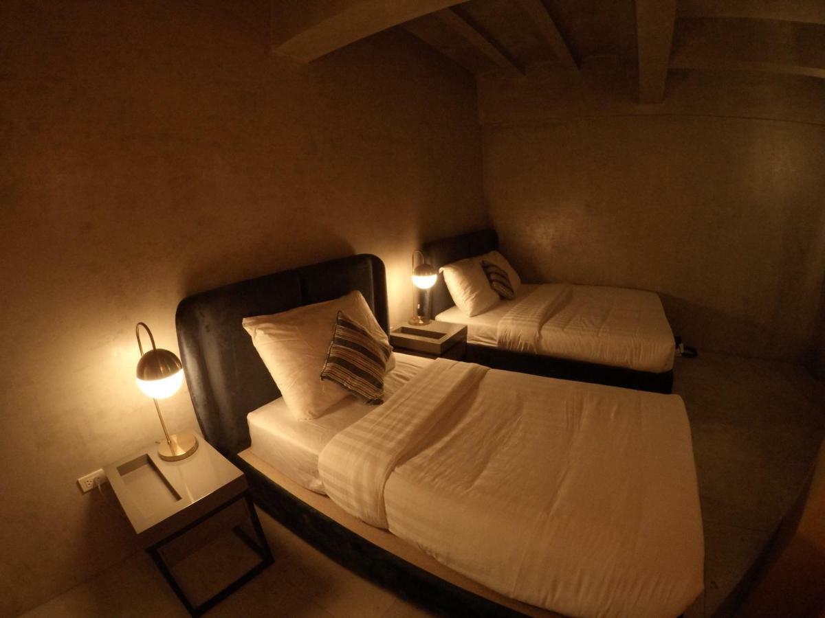 Citizen Hotel Mandaluyong Esterno foto