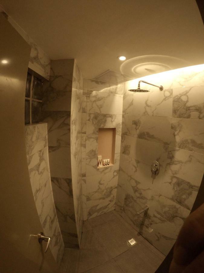 Citizen Hotel Mandaluyong Esterno foto