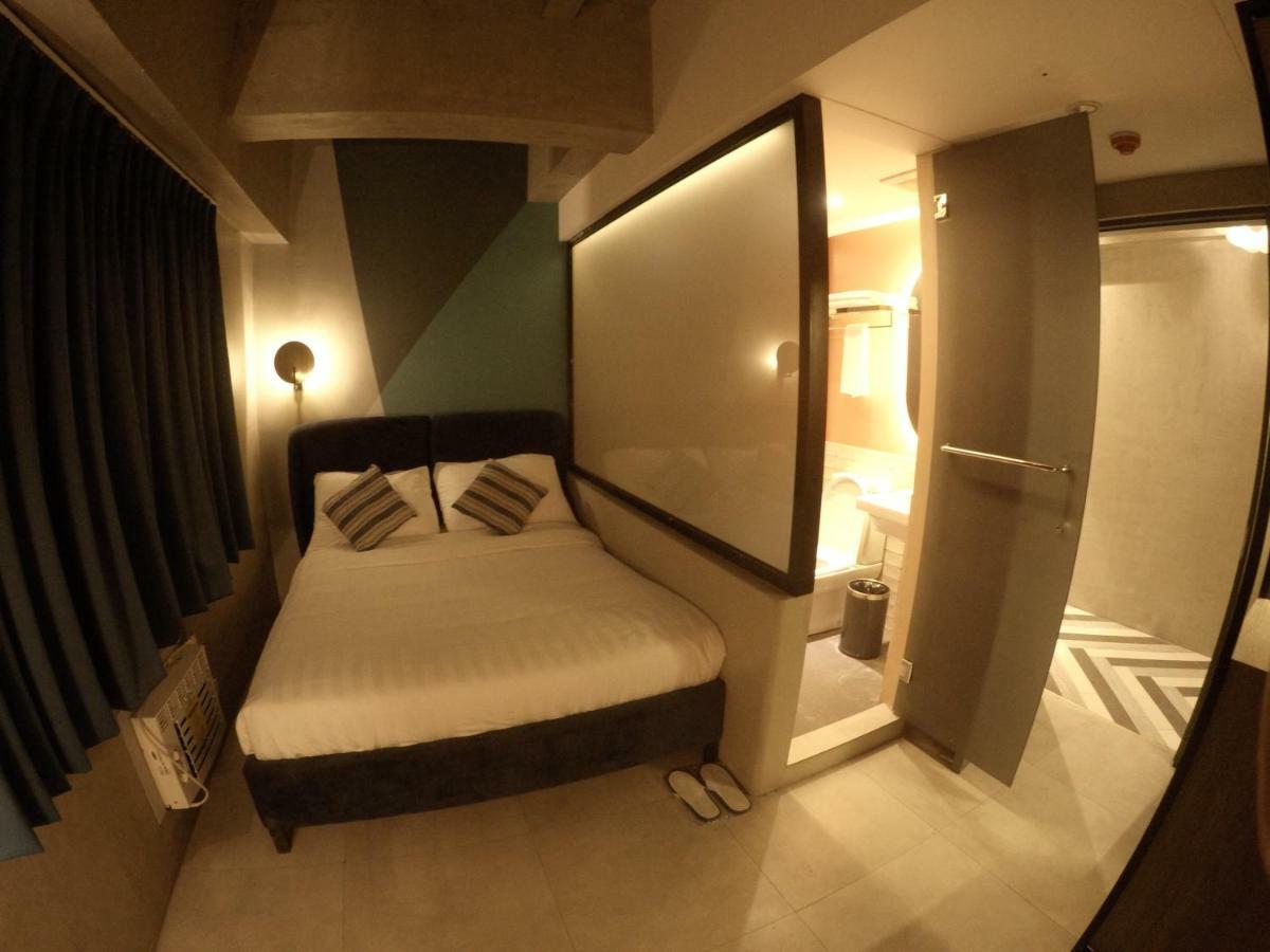 Citizen Hotel Mandaluyong Esterno foto
