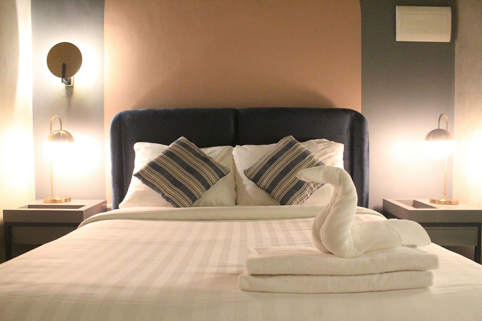 Citizen Hotel Mandaluyong Esterno foto
